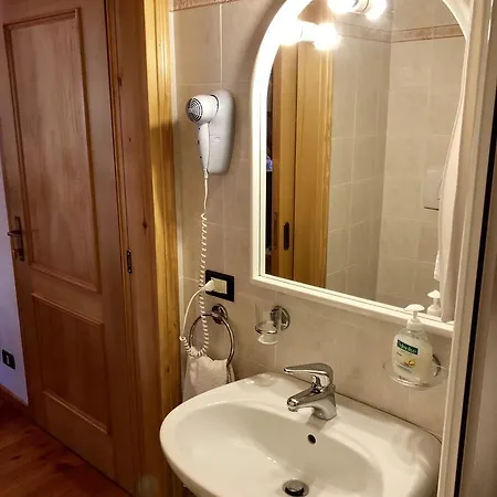 Stella Alpina Hotel 2*